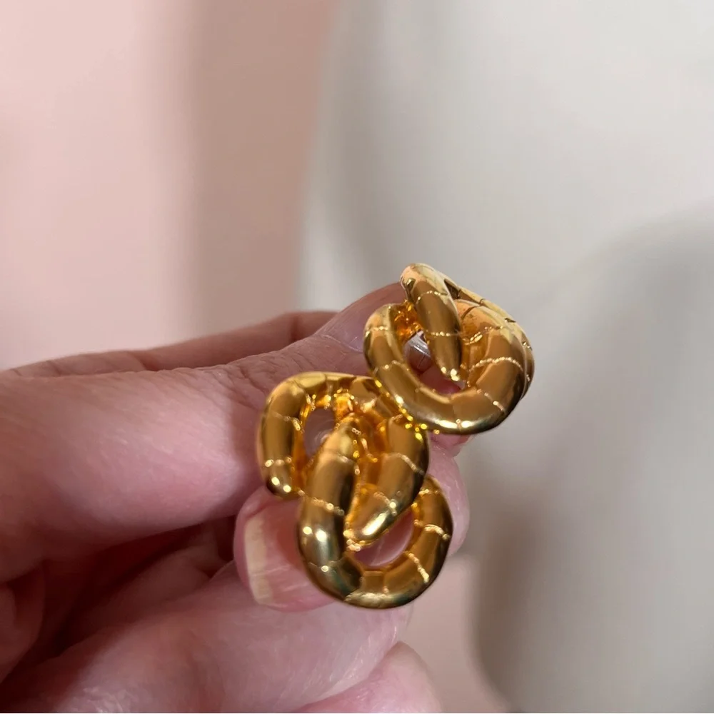Vintage 80 90 Retro Omega Snake Chain Infinite Knot Heavy Gold Pierced Earrings - Picture 9 of 13